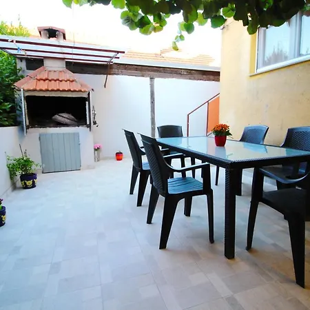 Apartment Zara